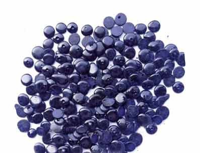 硼?；? />
</p>
　　擴(kuò)展資料<br />
　　硼?；挼脑牧咸幚?br />
　　原材料的處理很重要。雜質(zhì)含量高會增加軟化點和庚烷不溶物，導(dǎo)致吸濕性增強，熱損失增加。硼?；捦ǔ：幸欢康蔫F和錳。它們是有害物質(zhì)，會加速橡膠的老化，要降到0.1%以下。通常在單陽極下用3%過氧化氫氧化然后過濾除去。溶劑油往往含有少量高沸點成分。當(dāng)這些組分殘留時，鈷的質(zhì)量分?jǐn)?shù)降低，真空蒸餾時間延長，玻璃體亮度降低。因此，溶劑中高于160的部分應(yīng)該蒸餾掉。西通蒸餾去除佛點高的成分非常困難，可以采用細(xì)幅法。不僅可以將高沸點組分降低到0S%以下，還可以將低沸點組分的收率提高76%左右，可以有效降低后期的減壓蒸餾溫度。<br />
　　看完硼?；挼臐穹ê铣稍恚蠹矣袥]有更了解該產(chǎn)品呢？更多化工產(chǎn)品知識，請繼續(xù)關(guān)注公司的后續(xù)更新。<br />
小編：Lynn<br /></div>
      <div   id=